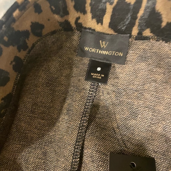 Worthington leopard skirt over knee 30 inch west 29 length from top side slit - Picture 7 of 8